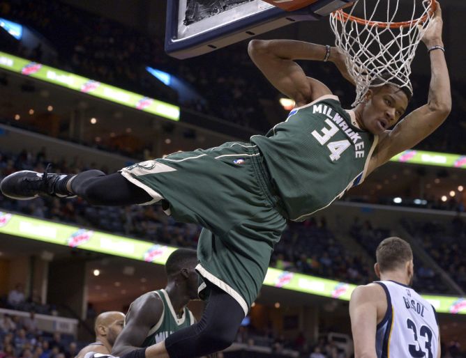 20, 摩纳哥锋线双星联手击溃对手防线  